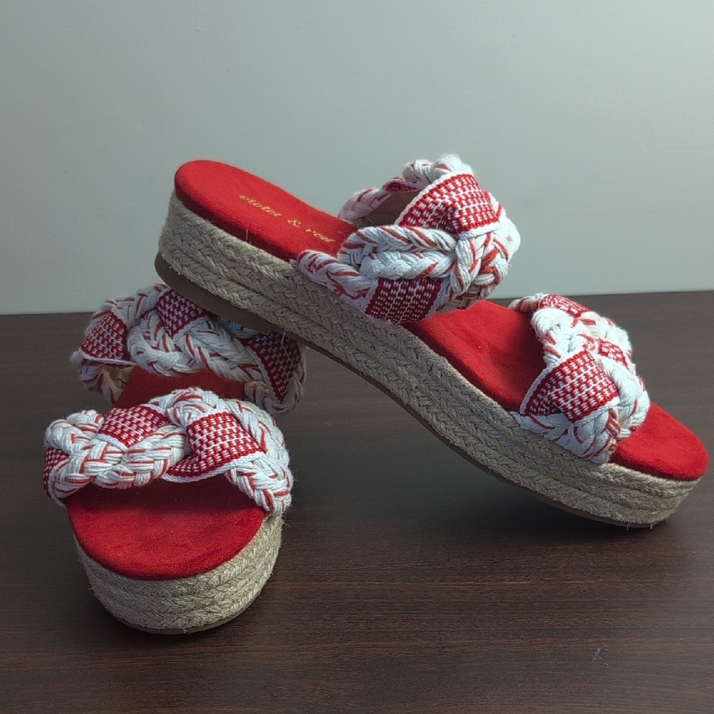 VIOLET AND RED PLATFORM SANDALS SIZE 8 1/2